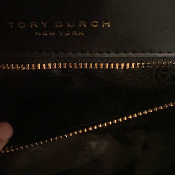 Tory Burch quilted purse - Picture 8 of 11
